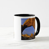 Arch Rock im Joshua-Tree-Nationalpark Tasse (VorderseiteRechts)