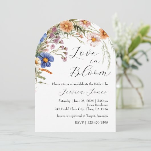Arch Wildblume "Liebe in Bloom" Brautparty Invi Einladung (Stehend Vorderseite)