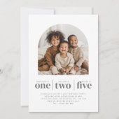 Arched Foto Triple Joint Birthday Einladung (Vorderseite)