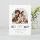 Arched Foto Triple Joint Birthday Einladung (Stehend Vorderseite)