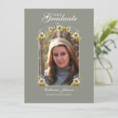 Arched Sage Green Floral Graduation Einladung (Stehend Vorderseite)