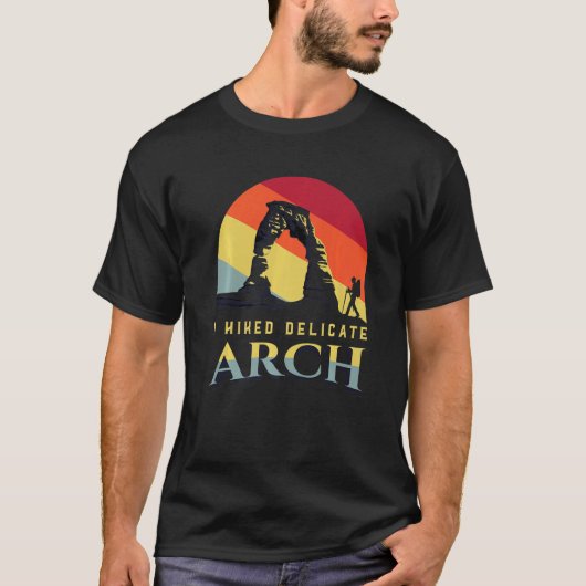 Arches National Park in Utah with the Delicate arc T-Shirt (Vorderseite)