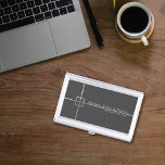 Architecture Firm Crosshairs Dark Gray Visitenkarten Dose<br><div class="desc">Ein Visitenkartenhalter mit dunkelgrauem Hintergrund und einem silbernen Crosshairs-Motiv,  das speziell für ein Architekturbüro oder Ingenieurbüro entwickelt wurde.</div>