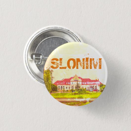 Architektur des belarussischen Bahnhofs Button (Vorne & Hinten)