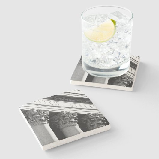 Architektur des NYC VIII Steinuntersetzer (Seitenansicht)