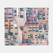 ARCHITEKTURELLE FOTOGRAFIE VON KONKRETEN HÄUSERN FLEECEDECKE (Vorderseite (Horizontal))