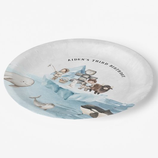 Arctic Adventure Birthday Party Pappteller (Schrägansicht)