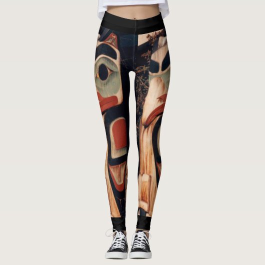 Arctic Alaska Carved Wood Totem Pole Leggings (Vorderseite)