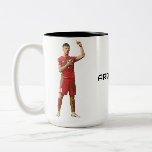 Arda Güler Artistic Portrait Zweifarbige Tasse (Links)