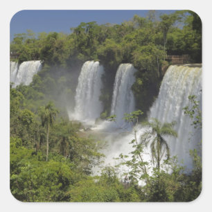 Argentinien, Iguacu fällt in der Sonne. Quadratischer Aufkleber