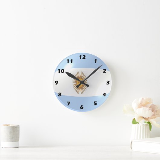 Argentinisches Flaggendesign Runde Wanduhr (Zuhause)