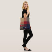 Aria Grace Kamel-Erbe Britisches Tartan Karo Tasche (Am Model)