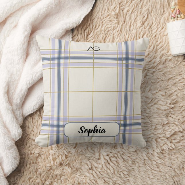 AriaGrace Ivory & Lavender Luxe Plaid Pattern Name Kissen (Decke)