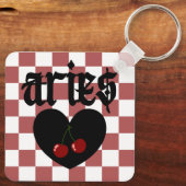 Aries Gothic Aesthetic Checkered Cherry Design Schlüsselanhänger (Rückseite)