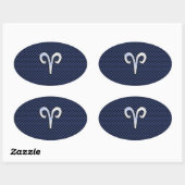Aries Zodiac Sign auf Navy Blue Carbon Fibre Print Ovaler Aufkleber (Blatt)