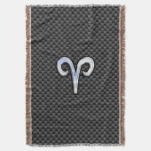 Aries Zodiac Sign on Carbon Fibre Style Decke (Vorderseite Vertikal)