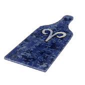 Aries Zodiac-Symbol auf Navy Blue Digital-Camoufla Schneidebrett (Ecke)