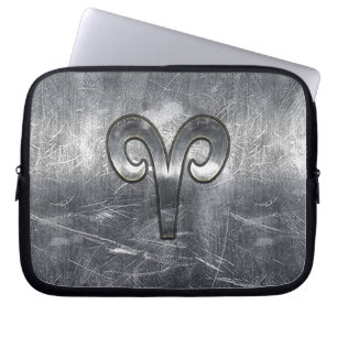 Aries Zodiac Symbol in Grunge Distressed Style Laptopschutzhülle