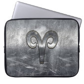 Aries Zodiac Symbol in Grunge Distressed Style Laptopschutzhülle (Vorderseite)