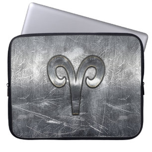 Aries Zodiac Symbol in Grunge Distressed Style Laptopschutzhülle