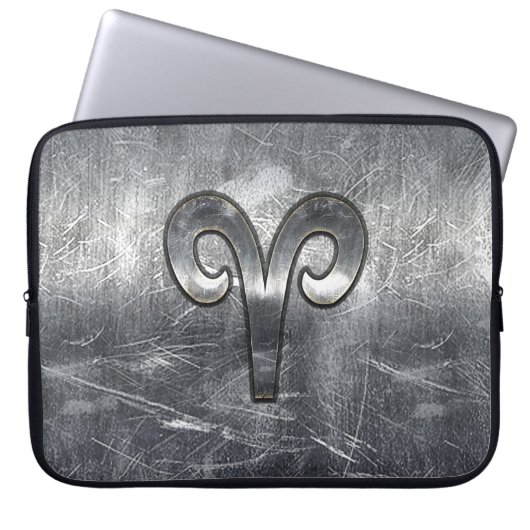 Aries Zodiac Symbol in Grunge Distressed Style Laptopschutzhülle (Vorderseite)