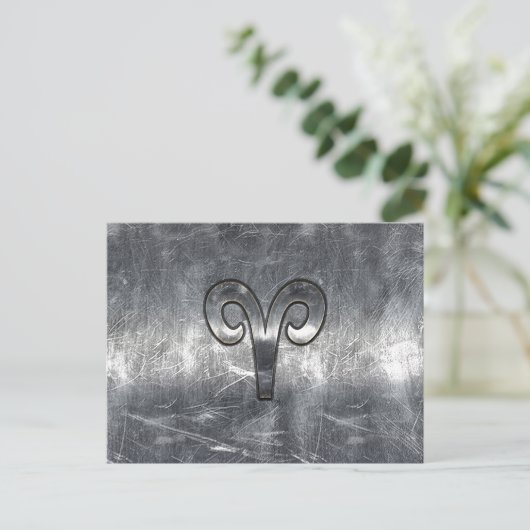 Aries Zodiac Symbol in Silver Distressed Style Postkarte (Stehend Vorderseite)