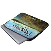 Aristoteles inspirierendes Zitat "Glück" Laptopschutzhülle (Vorne Knopf)