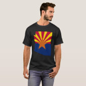 Arizona State Flag Retro Sunset Wüste Vibes T-Shirt (Vorne ganz)