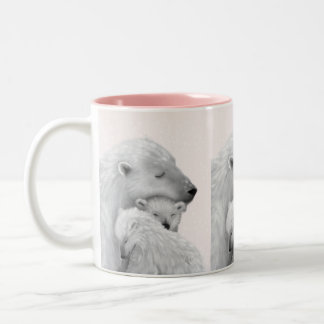 Arktische Liebe: Polar Bear Family in Pink Hues Zweifarbige Tasse
