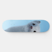 Arktischer Wiesel Charme Skateboard (Horizontal)