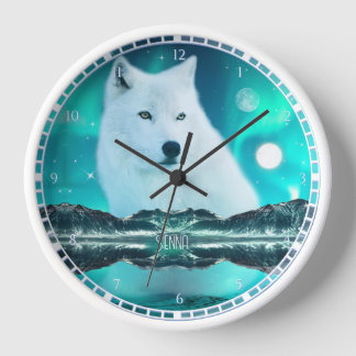 Arktischer Wolf und magische Nacht Personalisiert Uhr