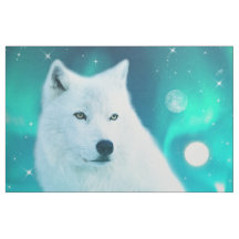 Arktischer Wolf und zauberhafte Nacht mit Nordlich
