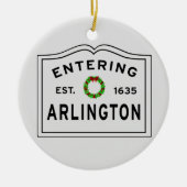 Arlington, MA Holiday Wreath Keramik Ornament (Vorne)