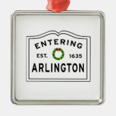 Arlington, MA Holiday Wreath Keramik Ornament Aus Metall (Vorne)