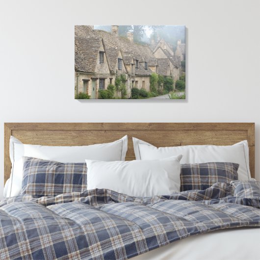 Arlington Row, Leinwand von Bibury (Insitu (Schlafzimmer))