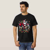 Armadillo Ugly Gift Santa Riding Armadillo T-Shirt (Vorne ganz)