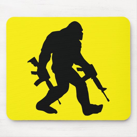 Armed Bigfoot Sasquatch 2. Änderungsantrag 2A # Mousepad (Vorne)