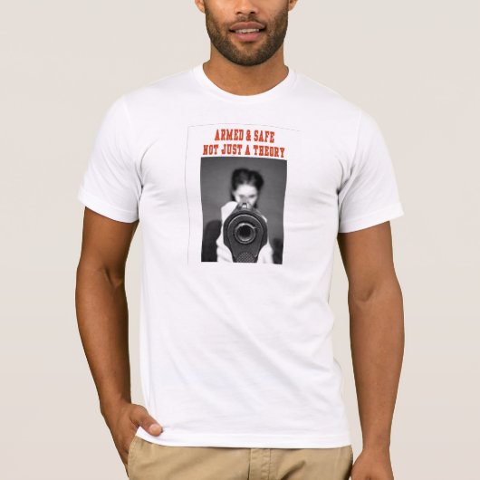 ARMED UND SAFE T-Shirt (Vorderseite)
