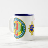 Armee-Sicherheitsbüro - Vietnam-Veteran 2 Zweifarbige Tasse (Vorderseite Links)