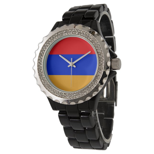Armenische Flagge Armbanduhr (Schrägansicht)