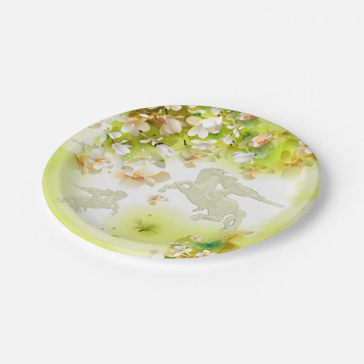 Armenische Papierplatte Pappteller (Schrägansicht)