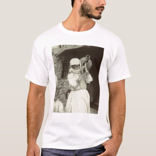 Armenisches Landmädchen, Eriwan T-Shirt (Vorderseite)