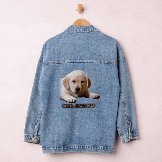Armer, müde kleiner Labrador-Welpe. So wie ich! Jeansjacke (Hangar)