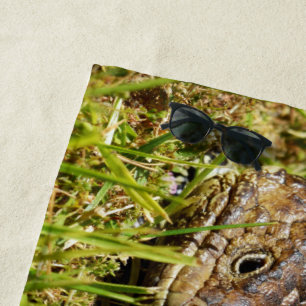 Armored Ambler: Der geheime Spaziergang des Shingl Strandtuch