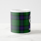 Armstrong Crest Badge and Tartan Jumbo-Tasse (Vorderseite)
