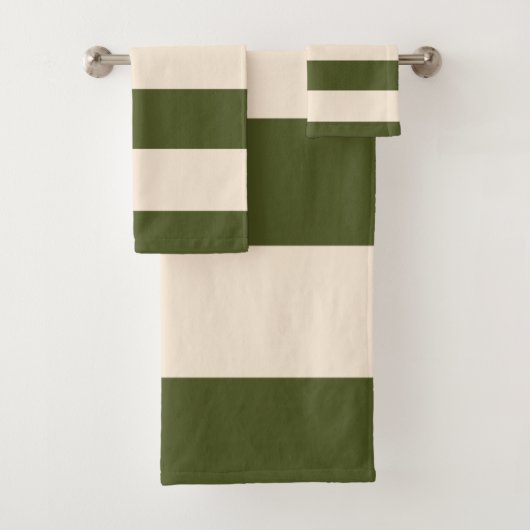 Army Green Stripes Badhandtuch Set (Insitu)
