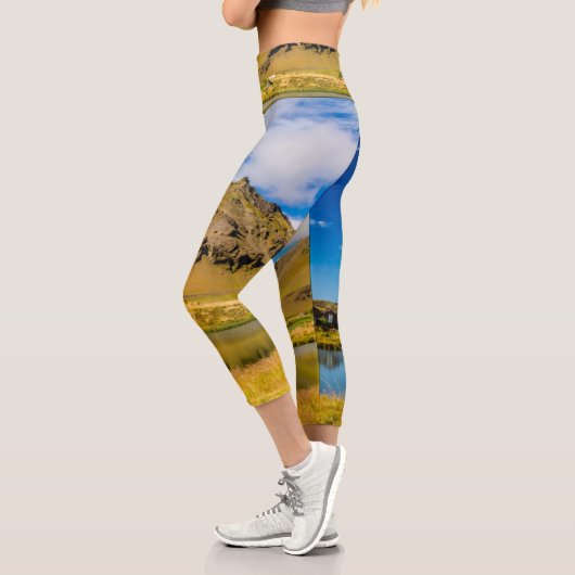 Arnarstapi Amtmansshus und Stapafell, isländisch Capri Leggings (Links)