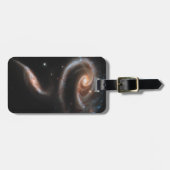 Arp 273 Interaktive Galaxien in Andromeda. Gepäckanhänger (Vorderseite horizontal)