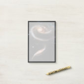 Arp 273 Interaktive Galaxien in Andromeda. Post-it Klebezettel (Auf Schreibtisch)