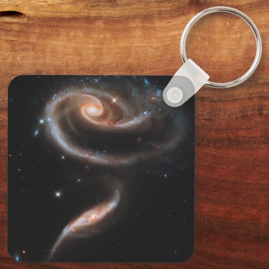 Arp 273 Interaktive Galaxien in Andromeda. Schlüsselanhänger (Rückseite)